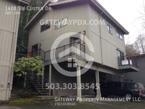 Building Photo - 1408 SW Custer Dr