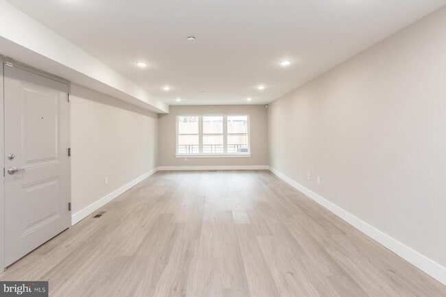 Foto del edificio - 1724 N Marshall St