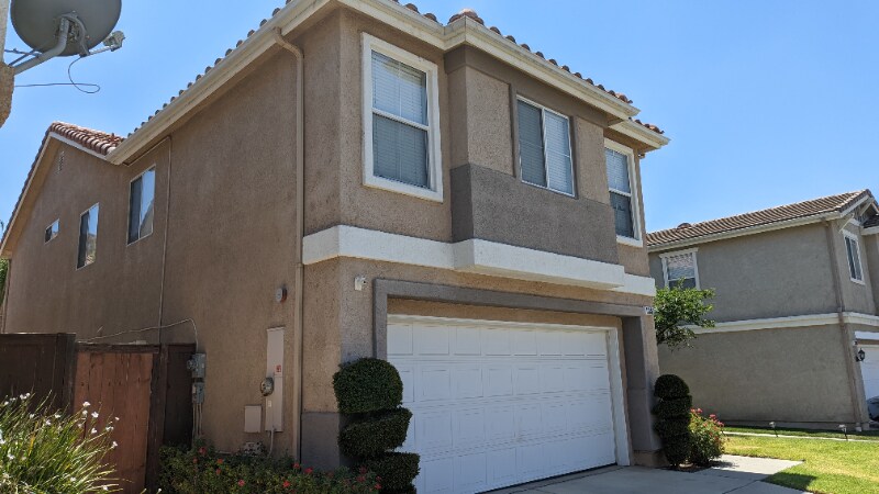 Primary Photo - 13152 La Tierra Way