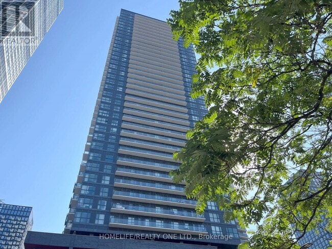 Photo du bâtiment - 159 Dundas St E
