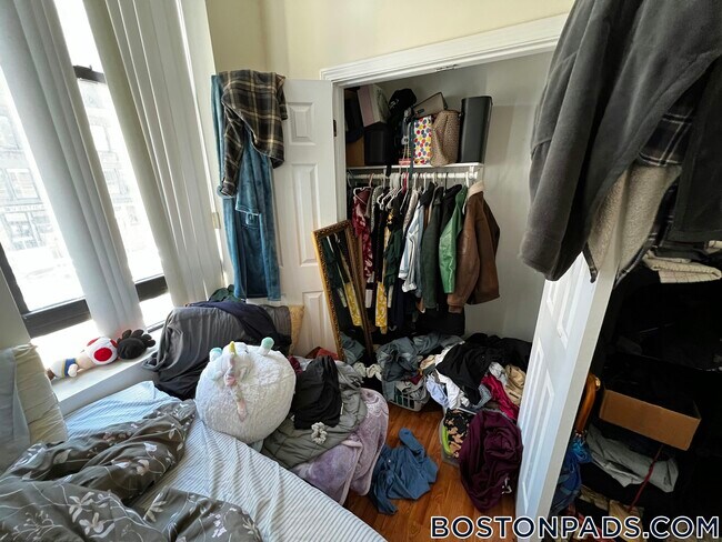 Foto del edificio - 81 Essex St