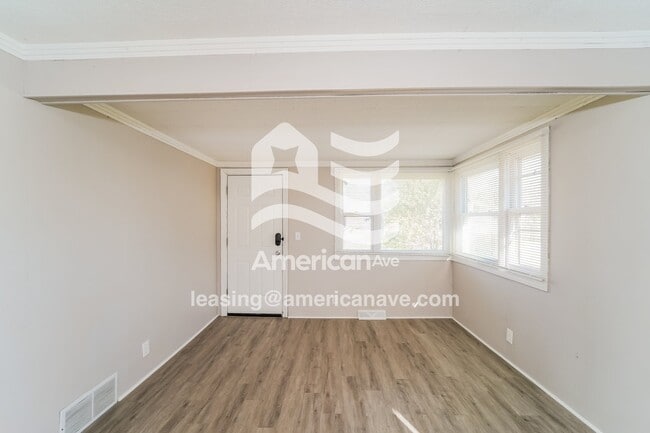 Building Photo - 24805 Wilson St