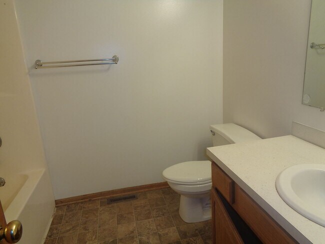 Foto del edificio - Charming 4-Bedroom Home in Northwest Lincoln