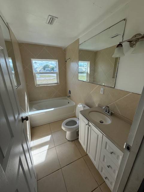 Foto del edificio - 1435 W King St