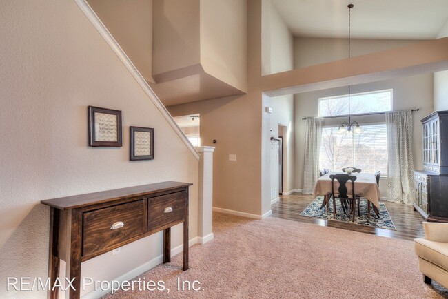 Building Photo - 4 br, 3 bath House - 5437 Thresher Ln,
