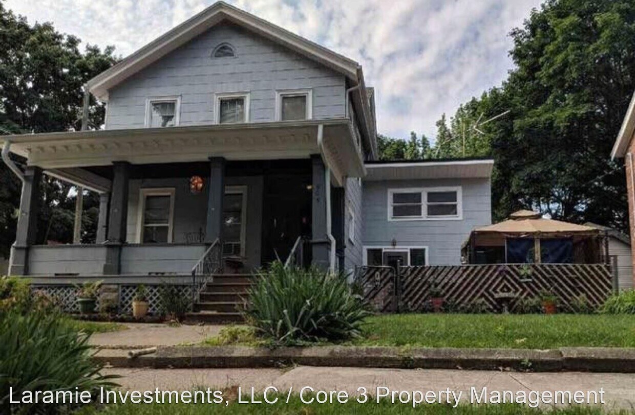 Foto principal - 505 E Chestnut St