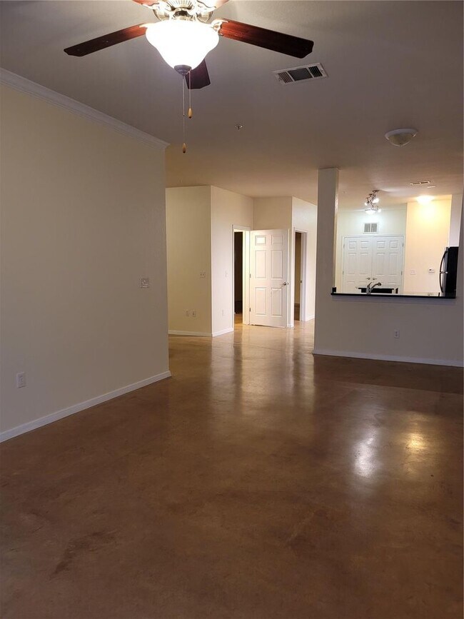 Foto del edificio - 910 W 25th St