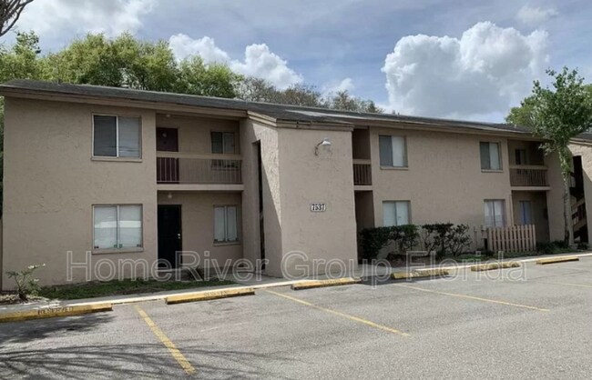 Foto del edificio - 7537 Pitch Pine Cir