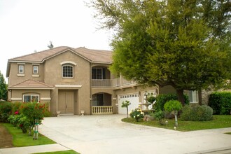 Building Photo - 2537 Deauville Cir