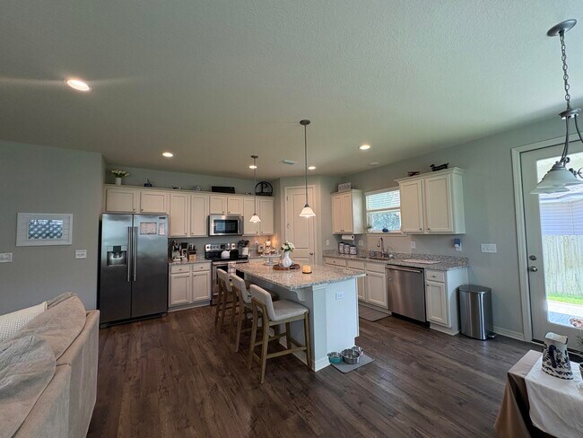 Building Photo - 153 Creve Core Dr