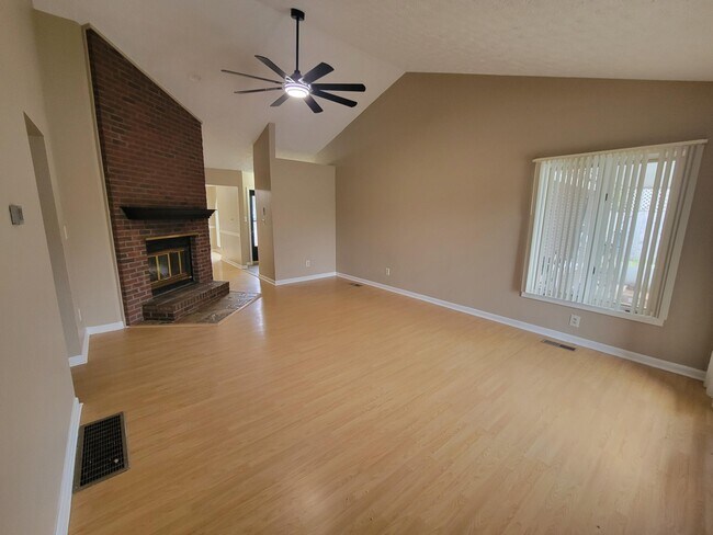 Foto del edificio - 500 Orchard Dr