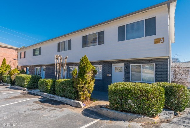 Foto del edificio - 4689 Roswell Rd