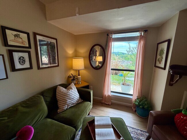 Foto del edificio - 3551 Timberline Trail