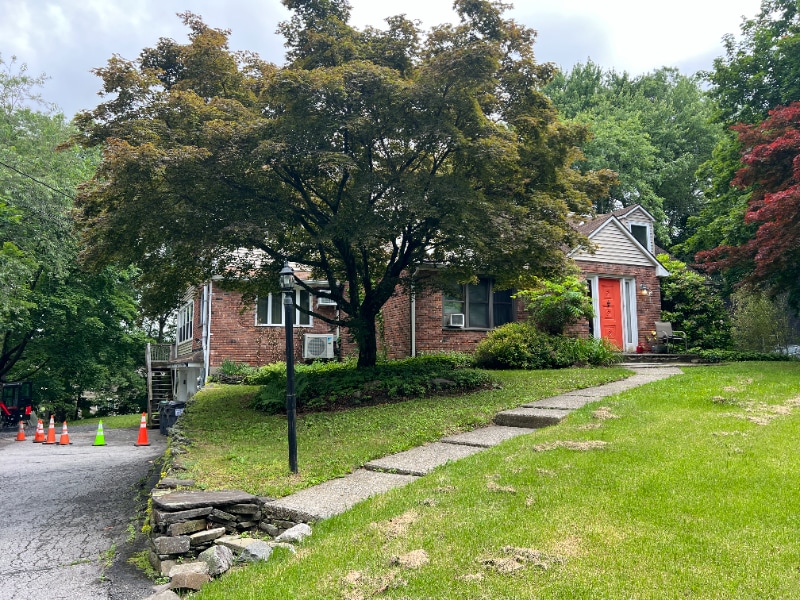 Primary Photo - 12 Pinecrest Rd