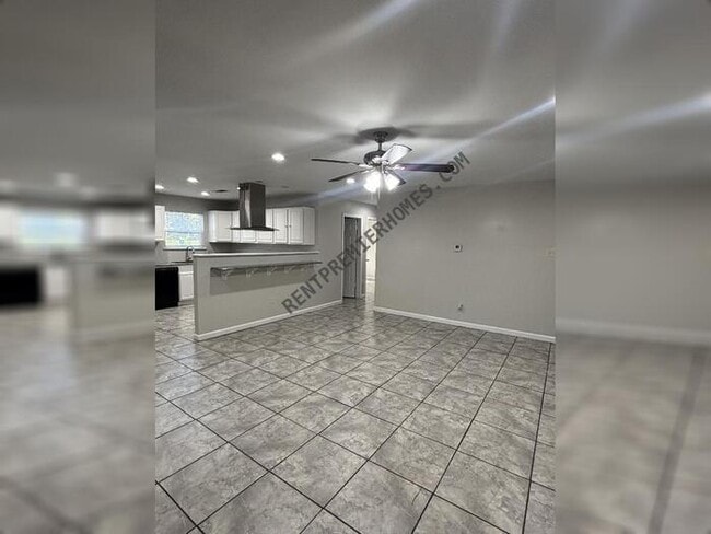 Building Photo - 3708 Tudor Dr