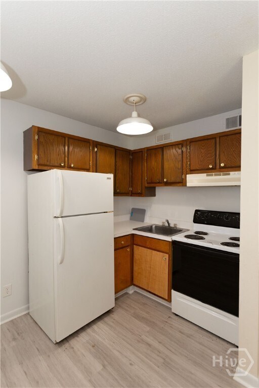 Foto del edificio - 291 S Finley St