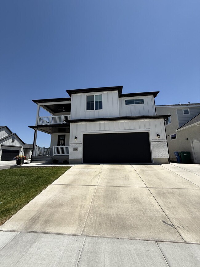 Building Photo - 12863 S Berlynn Dr