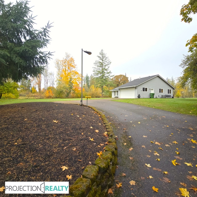 Building Photo - 34371 Church Rd