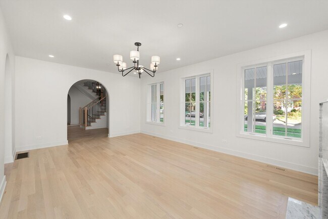 Foto del edificio - 1037 Belleforte Ave