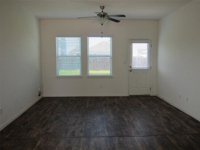 Foto del edificio - 13820 Mark Christopher Wy