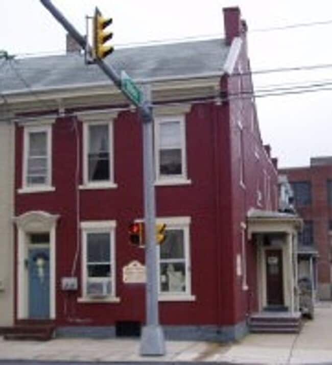 Building Photo - 41 N 10th St