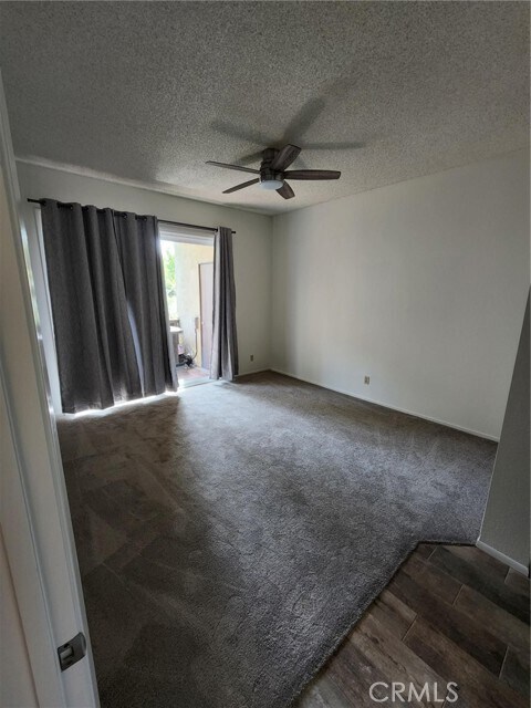 Foto del edificio - 13140 Creek View Dr