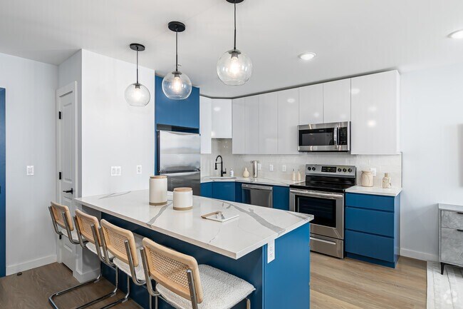Building Photo - 55 Tunxis Ave