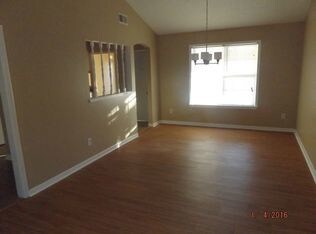 Foto del edificio - 3286 Graves Rd