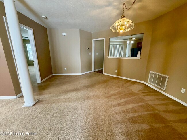 Foto del edificio - 8202 Glenway Ct