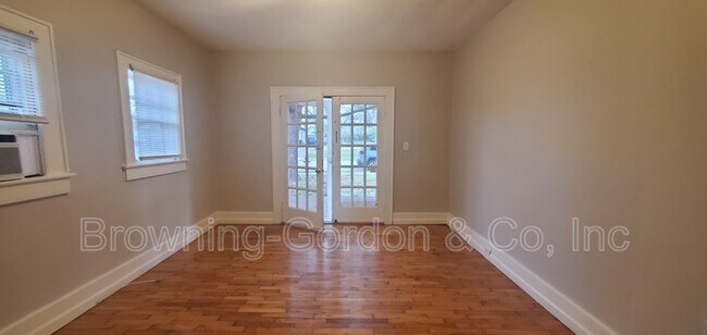 Foto del edificio - 2609 Sunset Pl