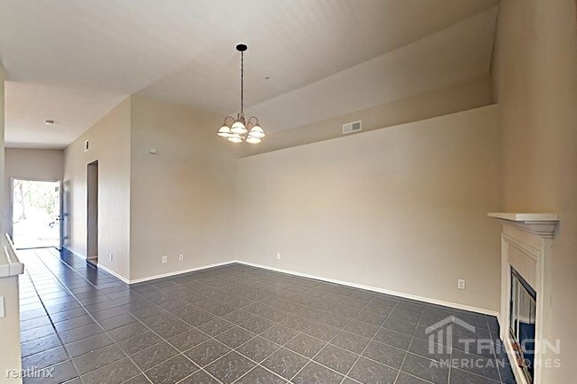 Building Photo - 2081 W Windhaven Dr