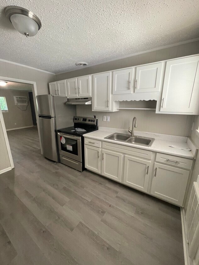 Primary Photo - 3915 McVay St SW