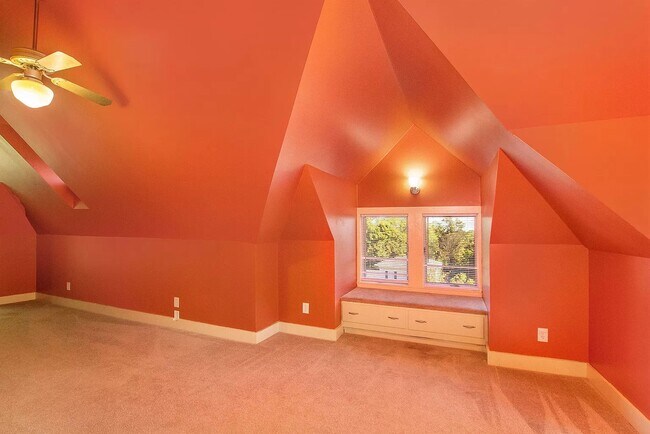 Living Room - 615 S Lafayette St