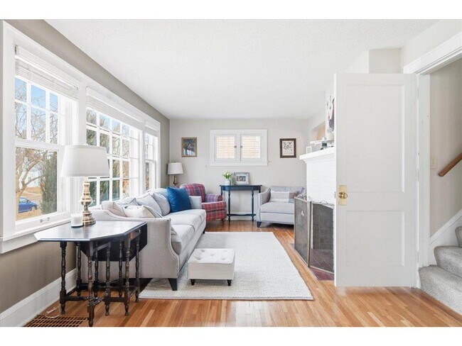 Foto del edificio - 4008 Zenith Ave N