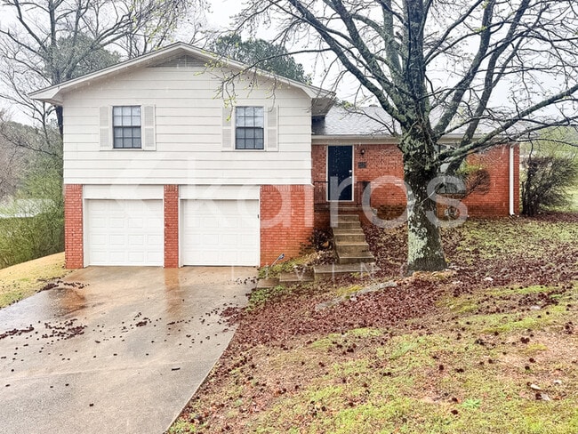 Building Photo - 5721 Old Hickory Rd