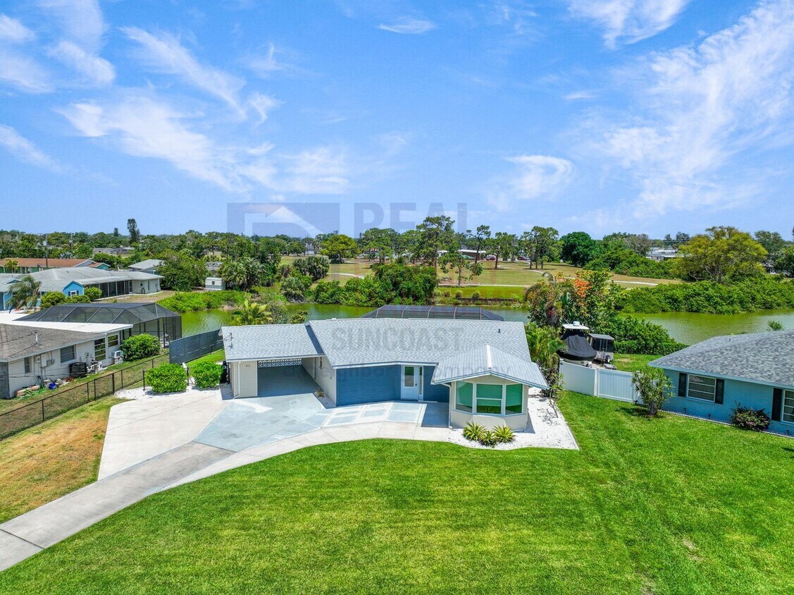 Primary Photo - Beautiful 3 bed 2 bath available now!