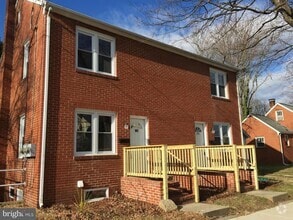 Building Photo - 804 Littlepage St