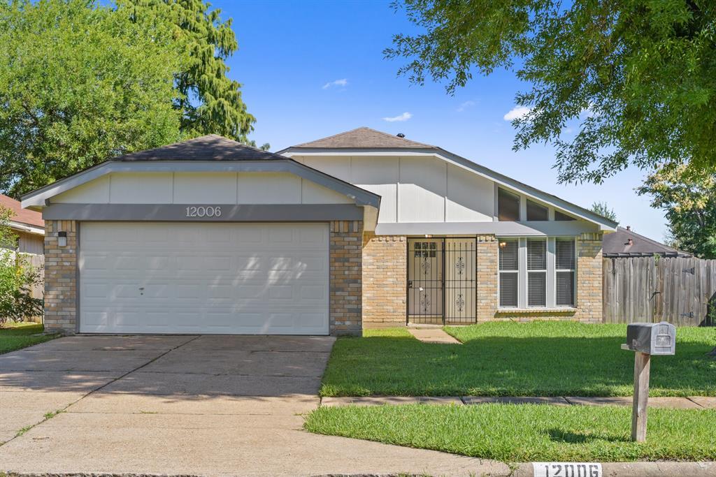 12006 Huntington Park Dr, Houston, TX 77099 House Rental in Houston