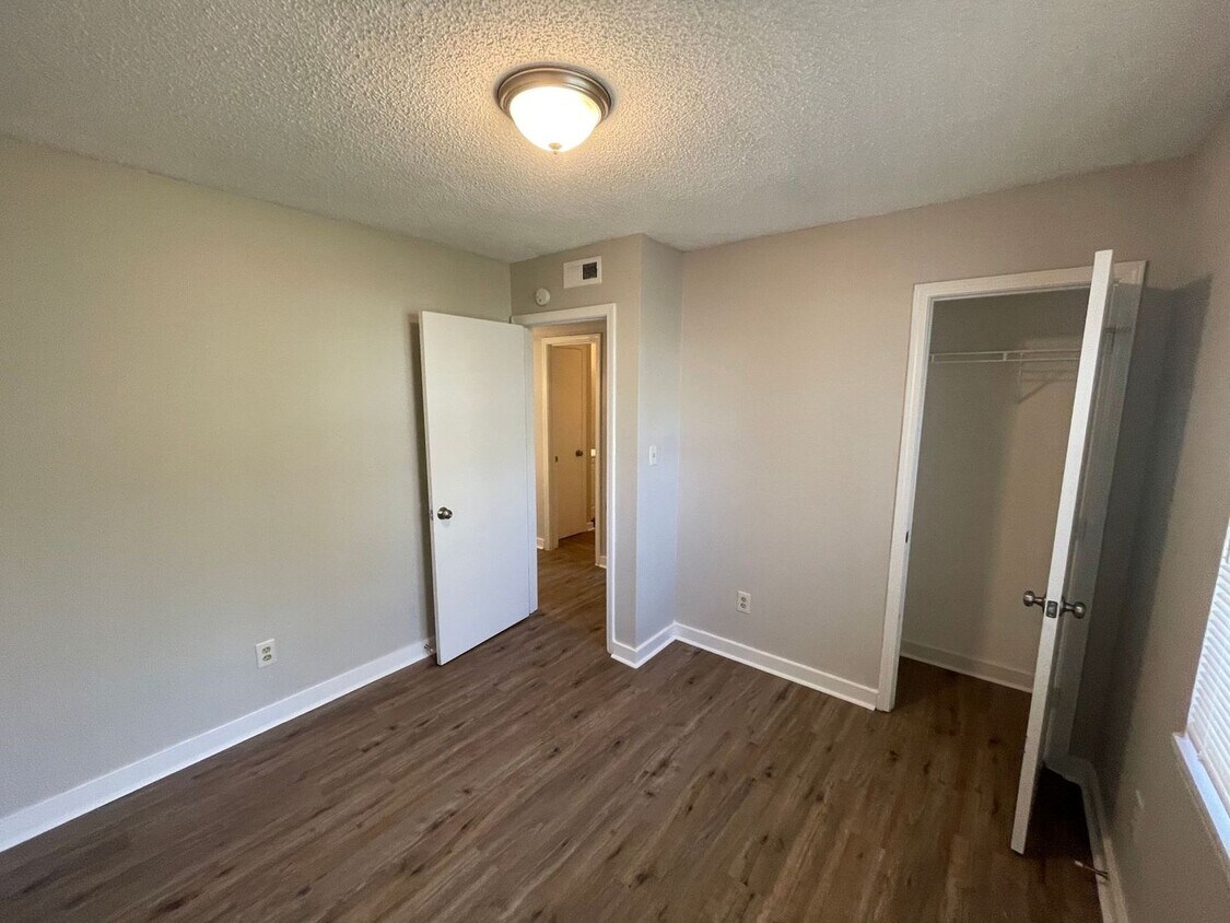 Foto del interior - American Ave NE