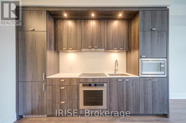 Photo du bâtiment - 858 Dupont St