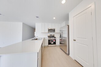 Building Photo - 29043 Pearl Barley Wy