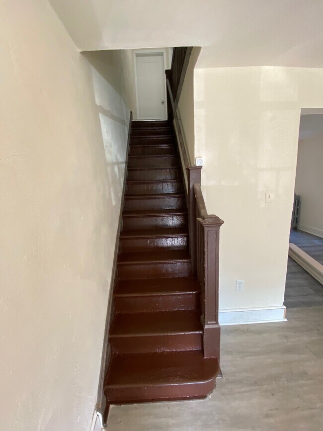 Foto del edificio - 5821 N Woodstock St