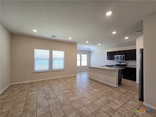 Foto del edificio - 6114 Sally Ride Ln