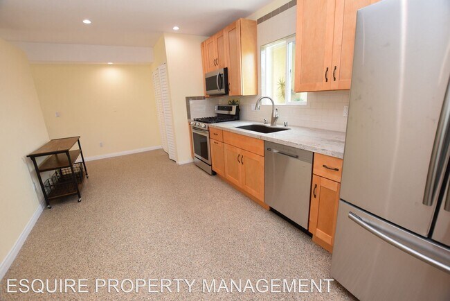 Foto del edificio - 1 br, 1 bath House - 5316 FIELDCREST DRIVE