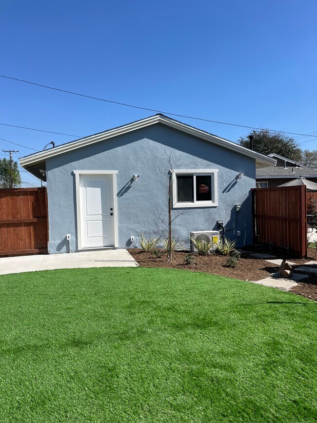 Building Photo - 1763 San Bernardino Ave