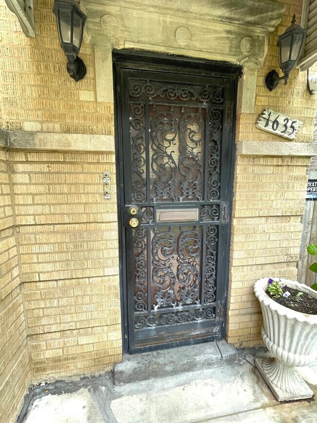 Foto del edificio - 1635 N Central Ave