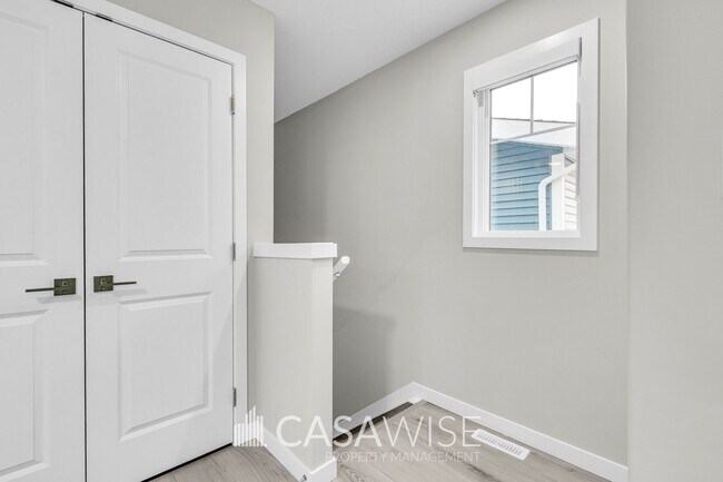 Building Photo - 6079 Naden Landing NW