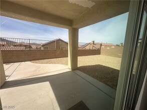 Building Photo - 2767 Invermark St