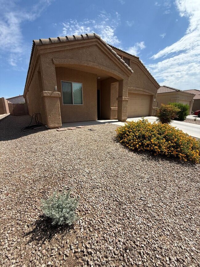 Foto del edificio - House For Rent