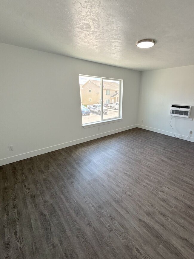Foto del edificio - 721 20th St